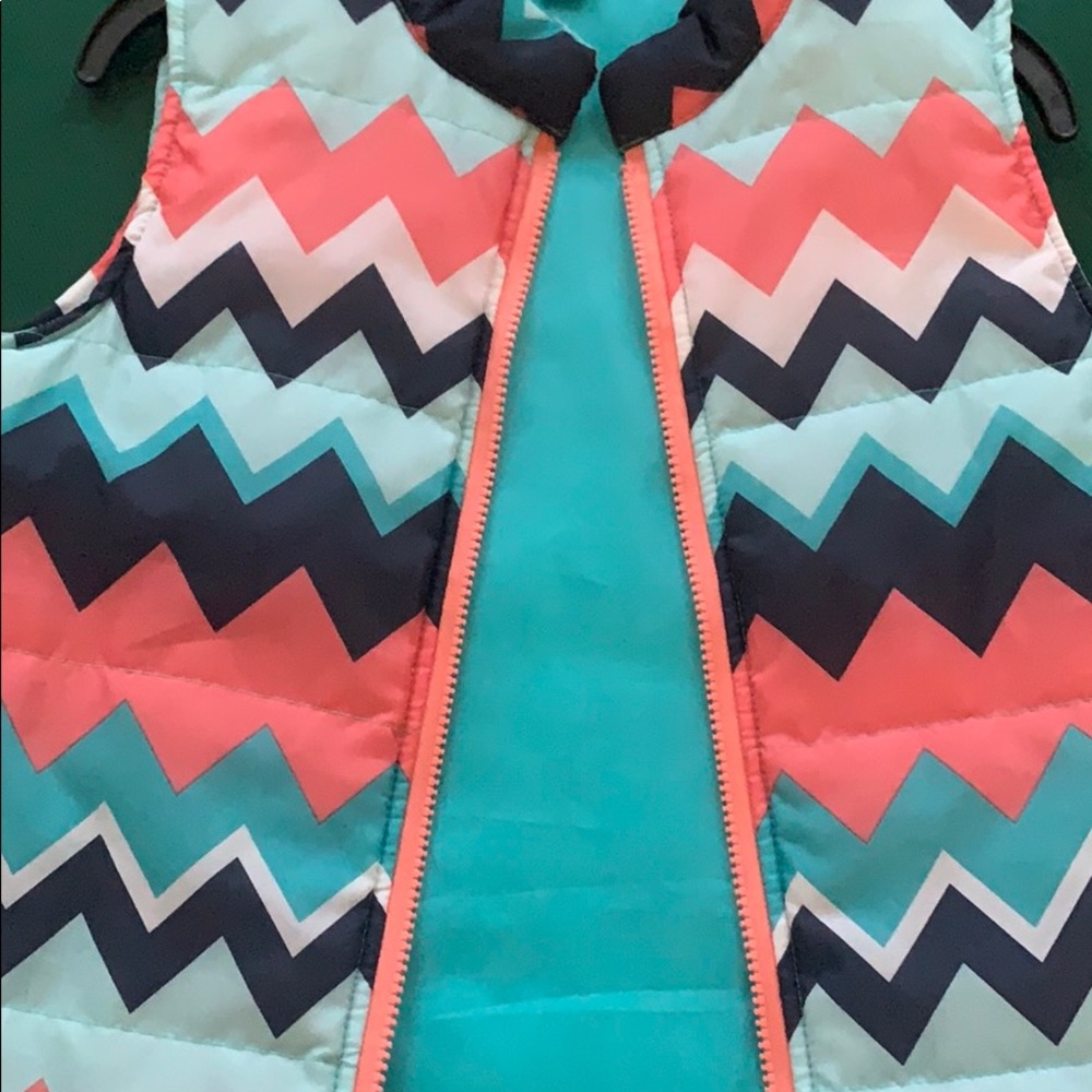 Vest - Picture 3 of 4
